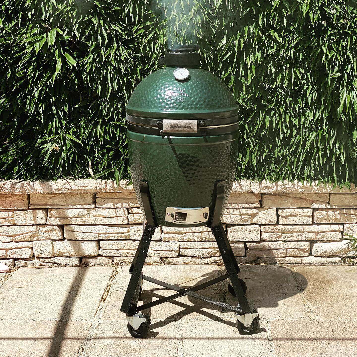 barbecue-egg-big-green-hyeres